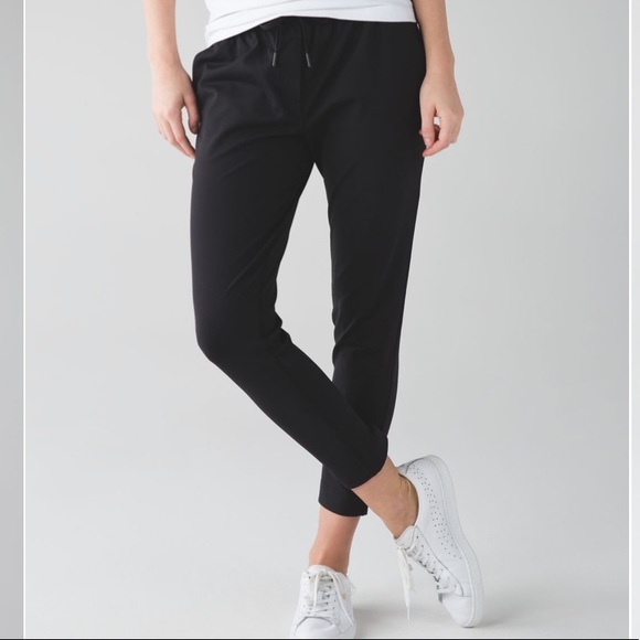 lululemon athletica Pants - Lululemon jet crop slim pants